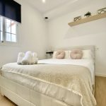 Habitación de hotel con cama doble